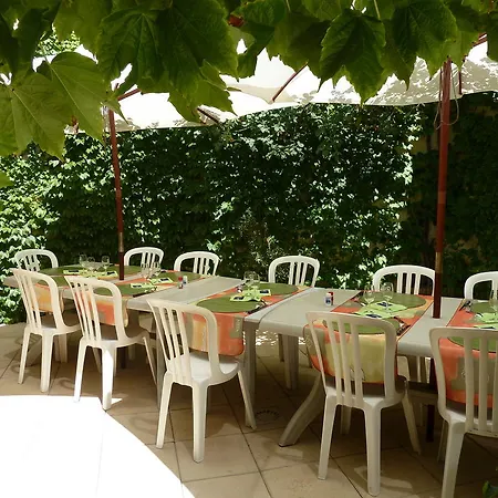 Holiday home La Cle Des Chants
